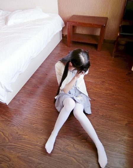 漂亮的女学生bd高清2