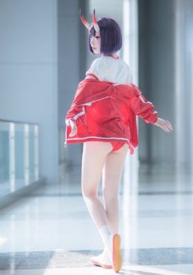 色狱男囚 无删除电影